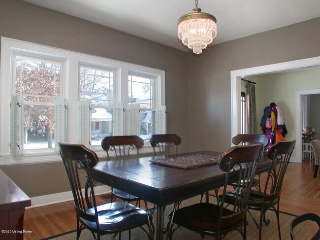 Building Photo - 2316 Carolina Ave