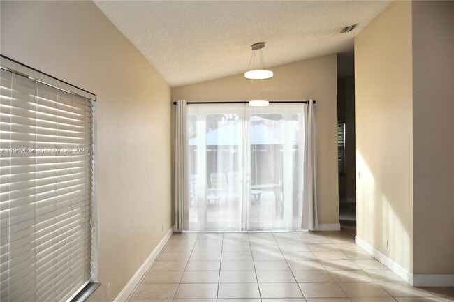 Building Photo - 1521 NW 105th Ave