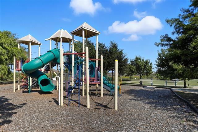 Building Photo - 3049 Waterfall Dr