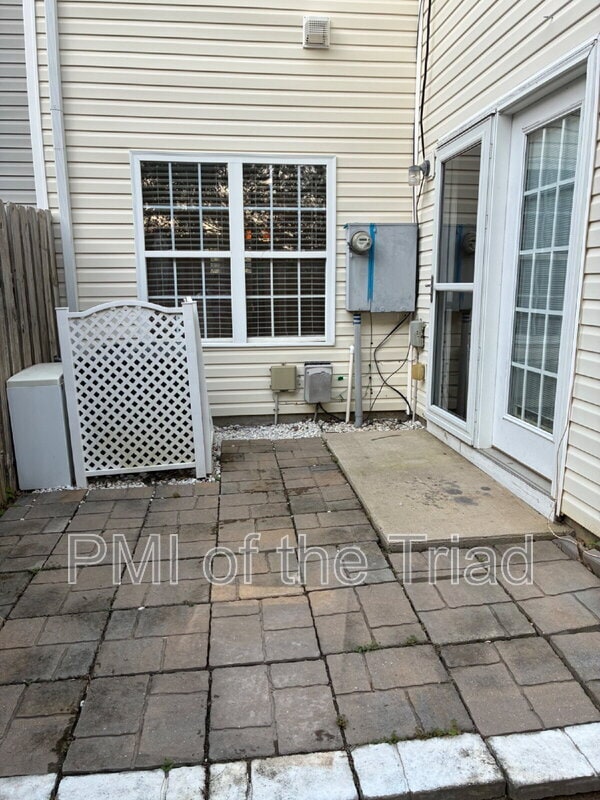 Building Photo - 3005 Windsor Creek Way