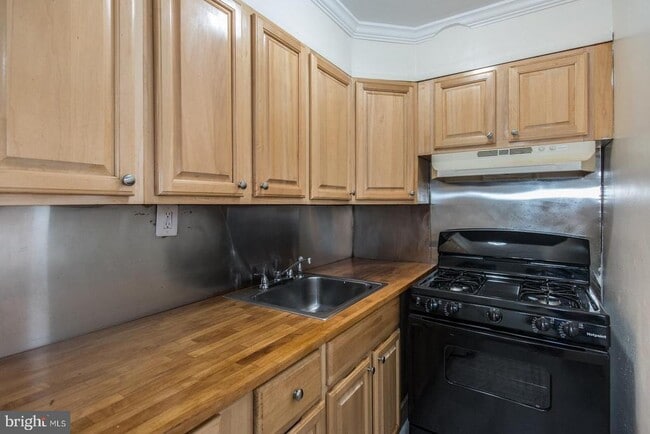 Building Photo - 8217 Thouron Ave