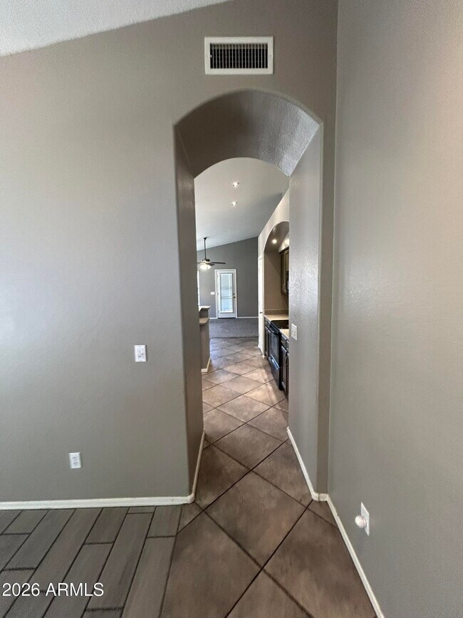 Building Photo - 1453 E Sierra Madre Ave