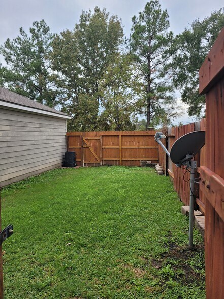 Building Photo - 23619 Twisting Falls Drive