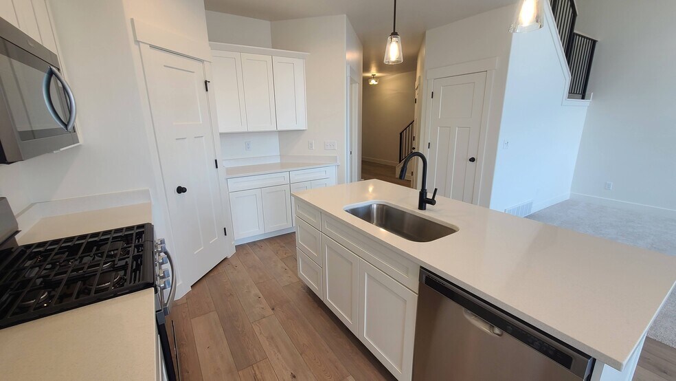 Building Photo - 4362 W Hemsley Ln