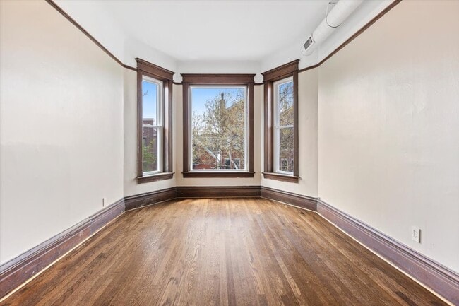 Building Photo - 3751 N Clifton Ave