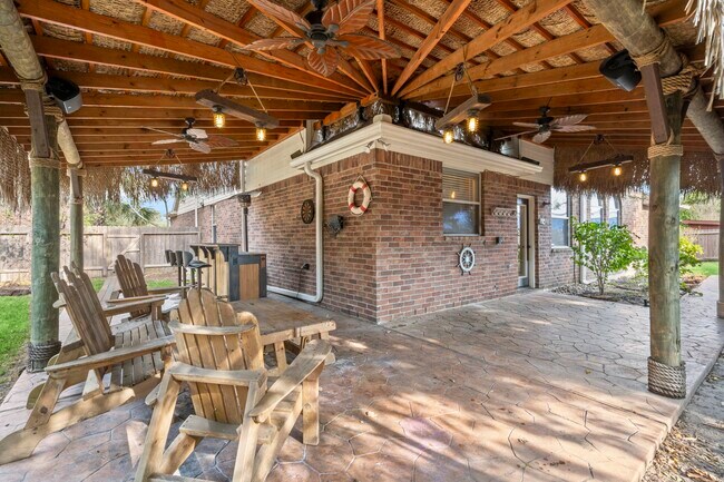 Building Photo - 17439 Memorial Mills Dr