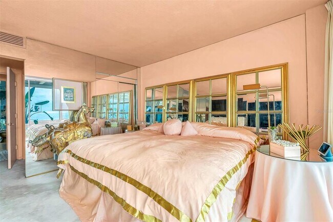 Building Photo - 7000 Beach Plaza