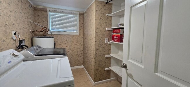 Building Photo - ucvilla7