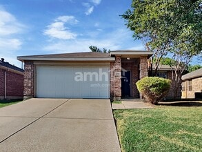 Building Photo - 2708 Emerald Ln