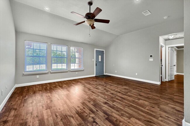 Building Photo - 187 Square Dance Rd