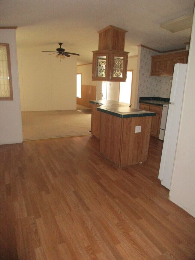 Building Photo - 3/2 in Hoover Valley