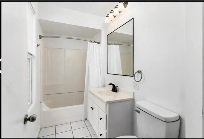 Building Photo - 294 Rhode Island Ave