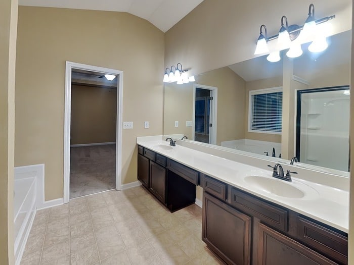 Building Photo - 255 Farm Manor Ct