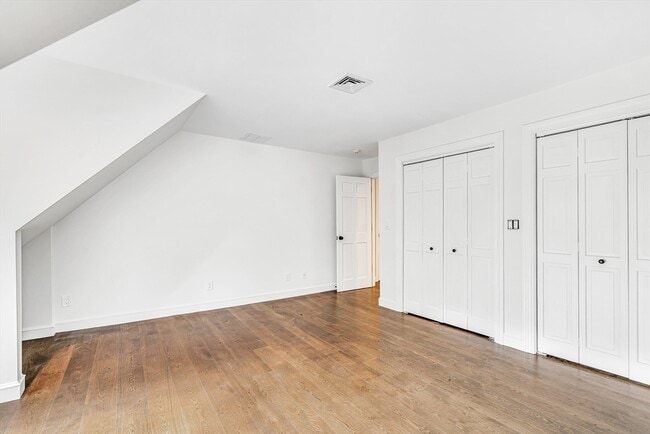 Building Photo - 0 Strawberry Hill Rd