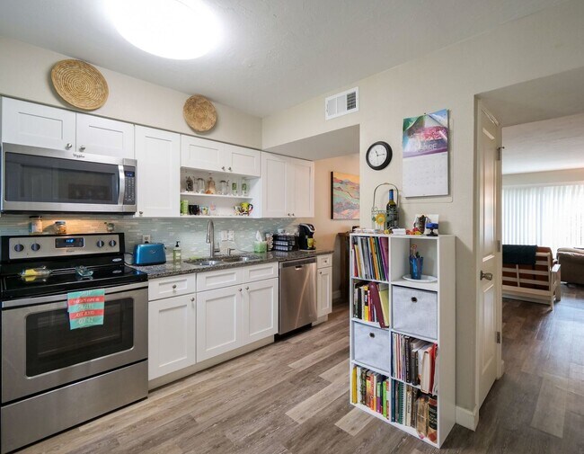 Building Photo - Walk to the Atlantic Ocean! Only one left!!