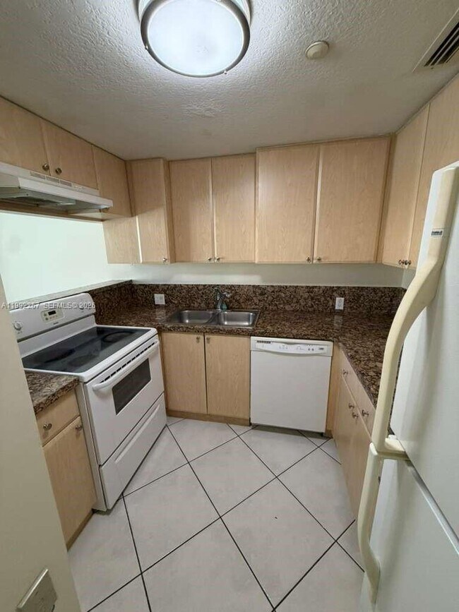 Building Photo - 12625 SW 91st St