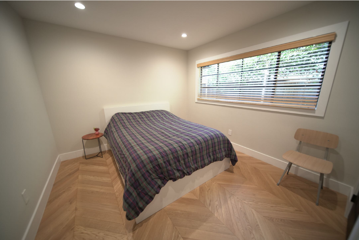 Downstairs Room - 5800 Hillview Park Ave