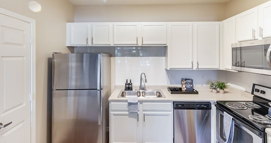 Primary Photo - Bristol Place Apartment Homes