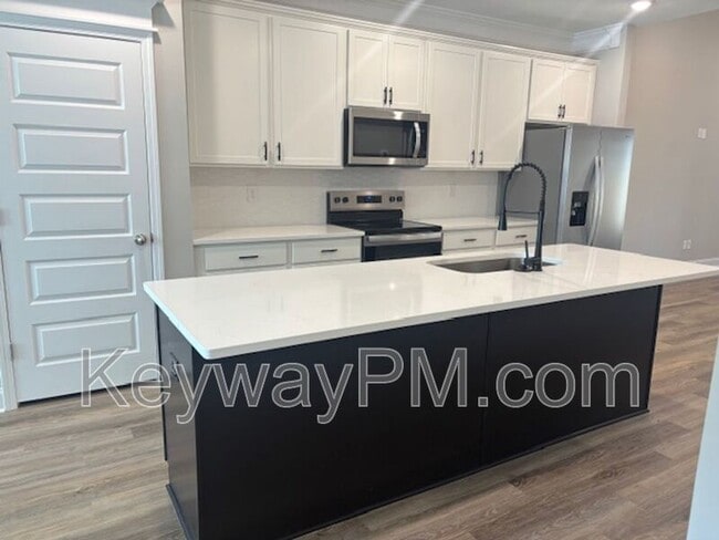 Building Photo - 2065 Denmark Ave SE