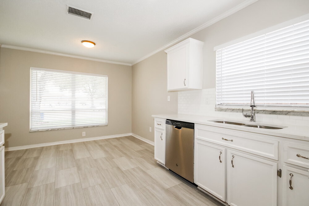 Building Photo - 1554 Thistledown Dr