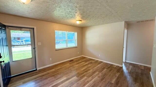 Building Photo - 10151 Ridgefield Dr