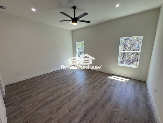 Building Photo - 664 Rolling Hills Dr