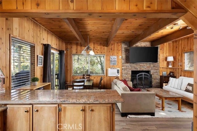 Building Photo - 1462 Sequoia Dr