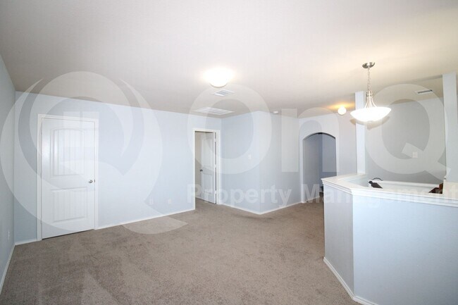 Building Photo - 1115 Quartz Trl