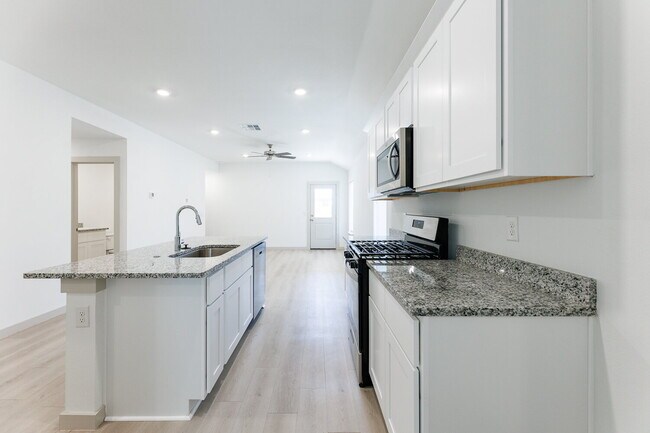 Building Photo - "Charming 3-Bedroom Home in Frenship ISD"