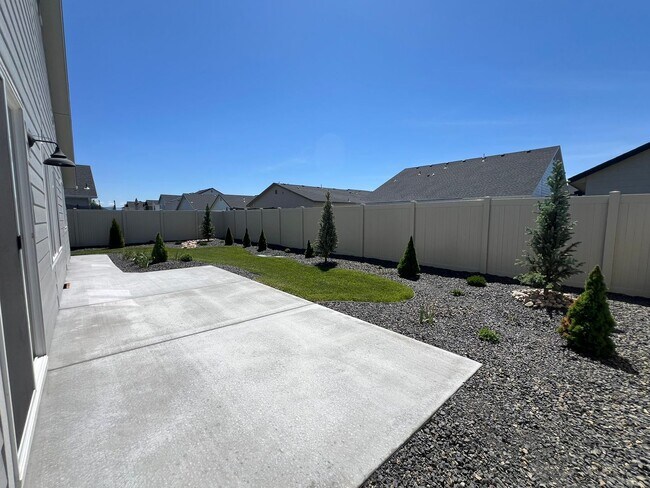 Building Photo - Beautiful 4 bed 2 bath home in Star, locat...