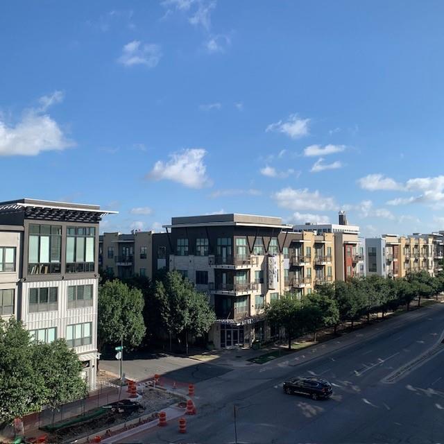 Building Photo - 1701 Simond Ave