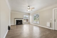 Building Photo - Charming 3 Bedroom Home in NE Portland!