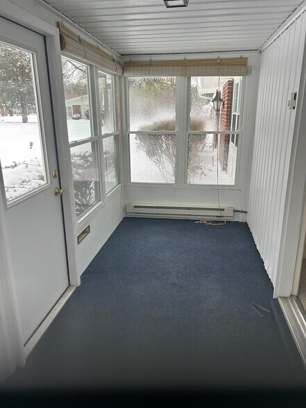 Building Photo - 1168A Clydebank Ct