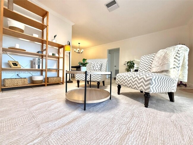 Building Photo - 232 SE 6th St