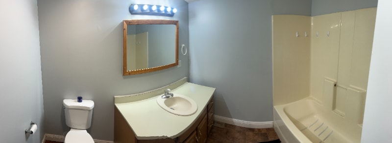 Building Photo - 1637 Hoefgen St