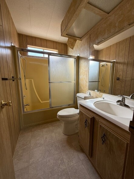 Building Photo - 101 Jones St