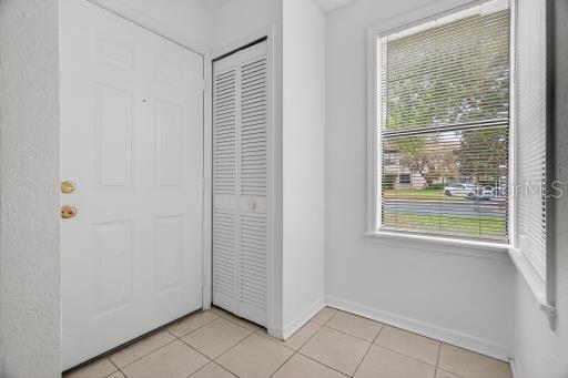 Building Photo - 2929 Antique Oaks Cir