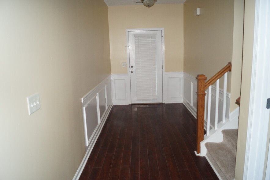 Entry Foyer - 3506 Clear Creek Xing NW