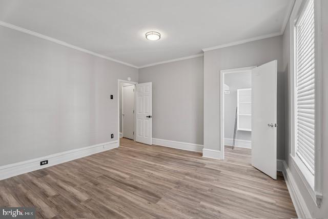 Building Photo - 325 E Hector St