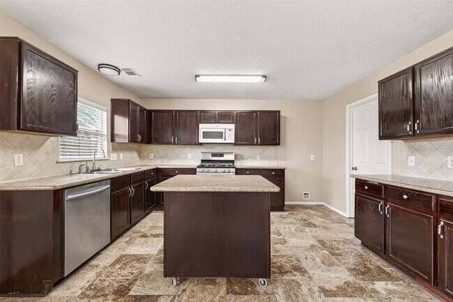 Building Photo - 15007 Sugar Sands Dr
