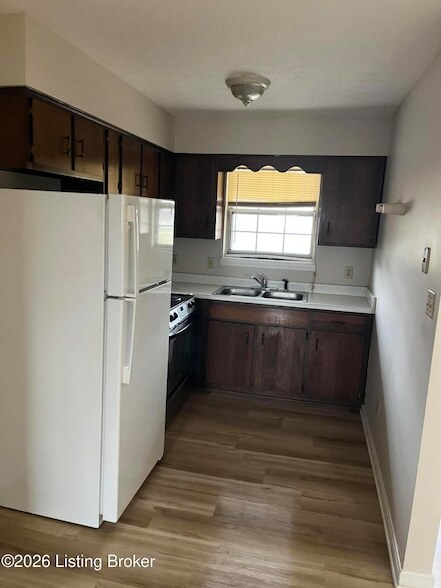 Building Photo - 1420 Hill St