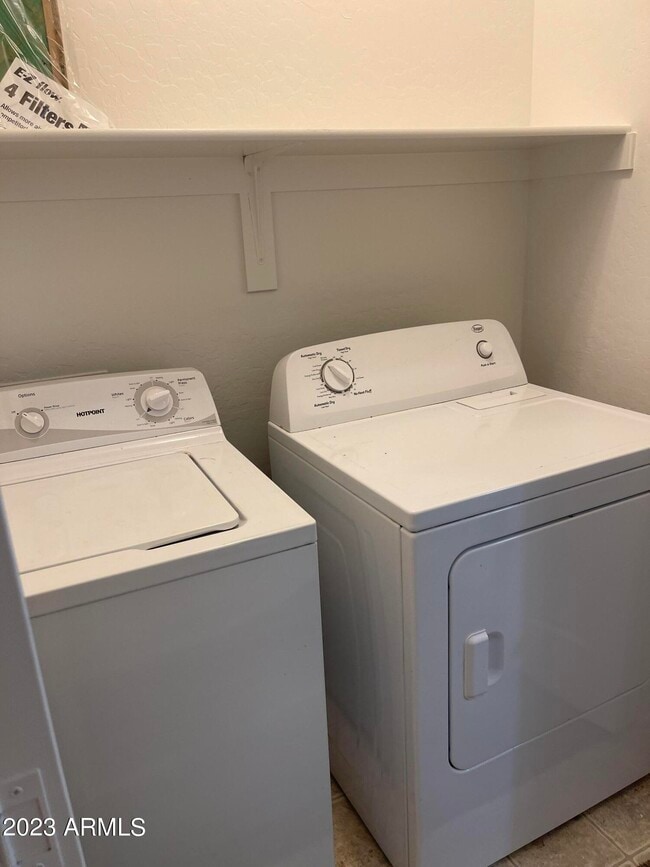 Building Photo - 4314 E Megan St