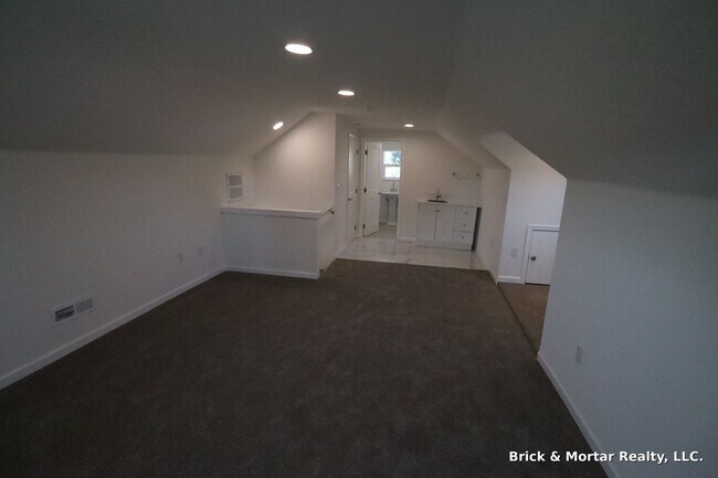 Building Photo - 9384 Golf Club Rd SE