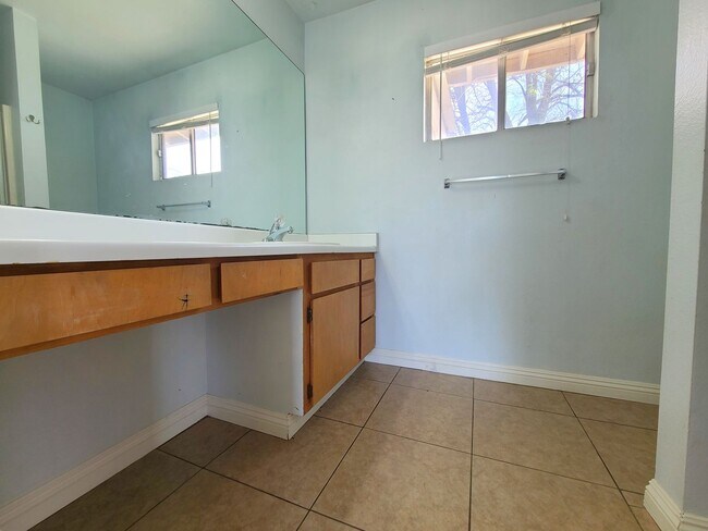 Building Photo - 13195 Bryant St