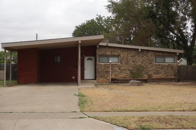 Primary Photo - 4420 44th St