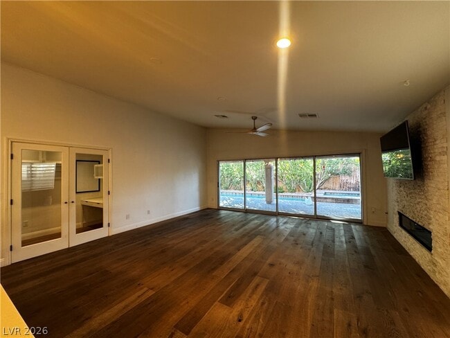 Building Photo - 956 Puerta Del Sol Dr