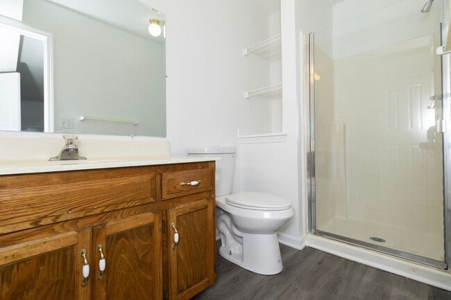 Building Photo - ****COMING SOON**** 3 Bedroom Townhome nea...