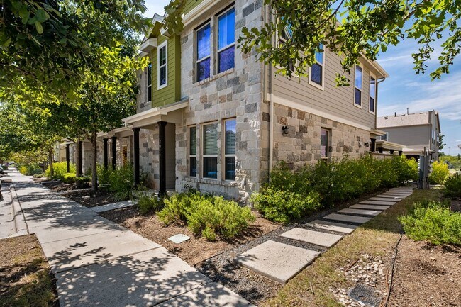 Building Photo - Beautiful Crestview Station Home with Garage & Covered Patio