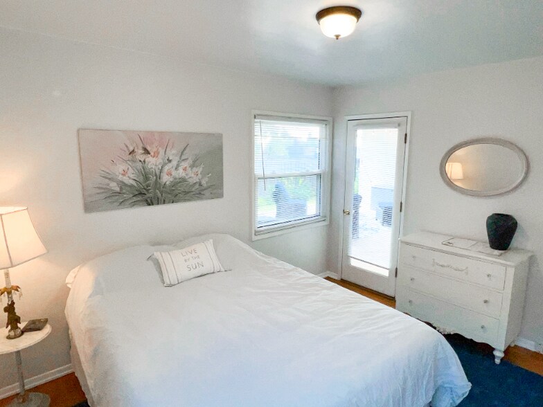 Building Photo - 388 Paseo De Gracia