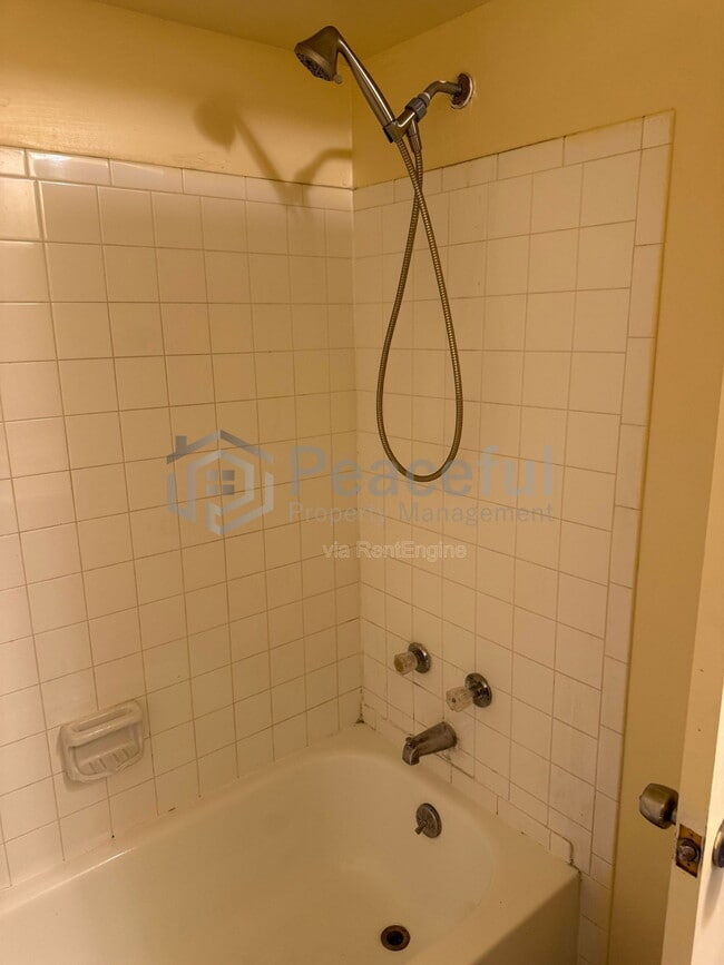 Building Photo - 4693 S Arlington Park Dr